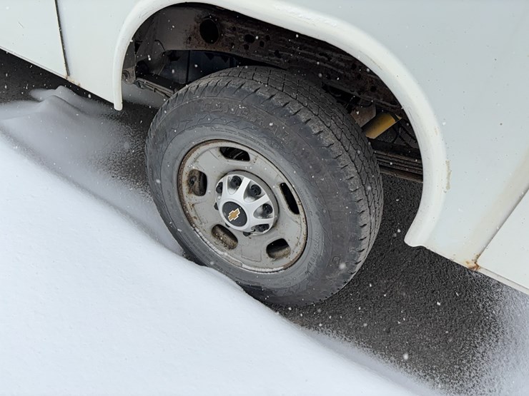 2017-chevrolet-2500hd-image-9