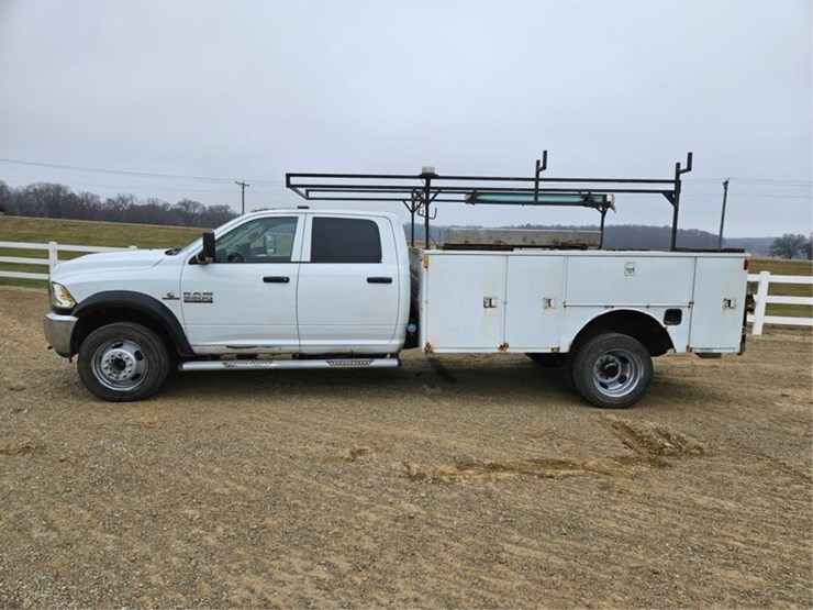 dodge-ram-5500-image-2