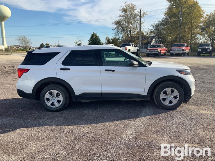 ford-explorer-police-interceptor-image-4