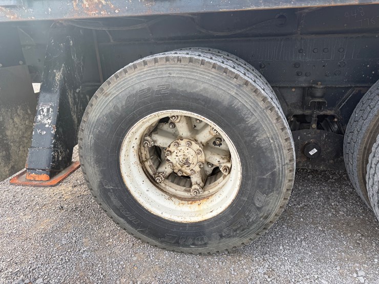 ford-lts9000-image-28