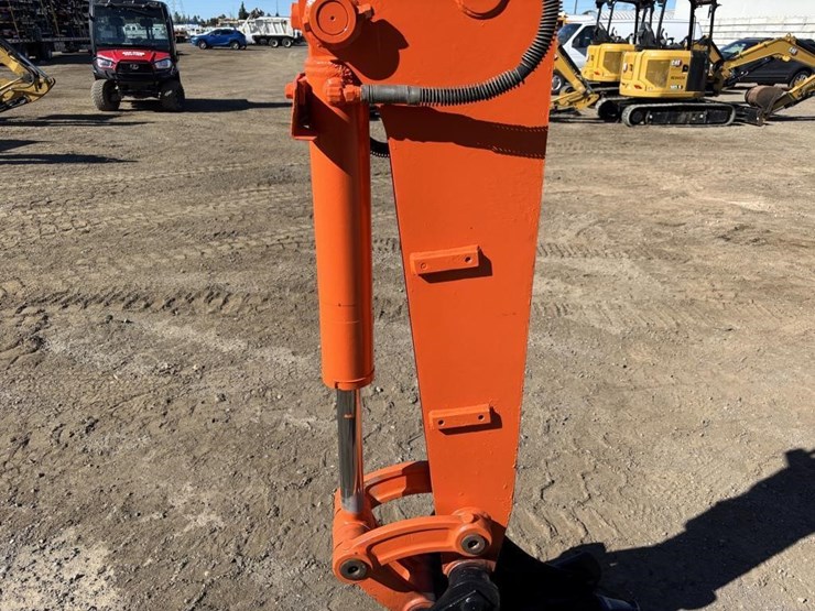 kubota-kx026-image-14