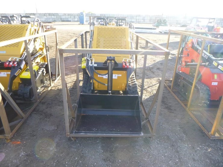 2025-agt-mx-mrt14-skid-steer-track-loader-image-5