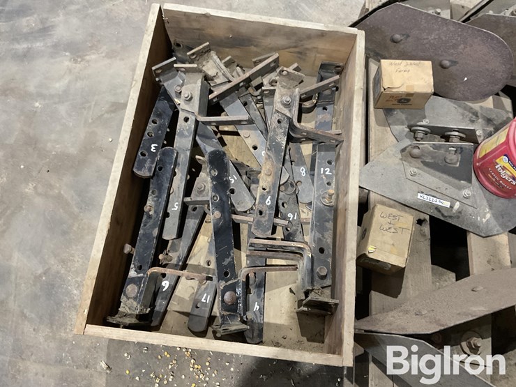 hiniker-16-row-hiller/ridger-attachments-image-9