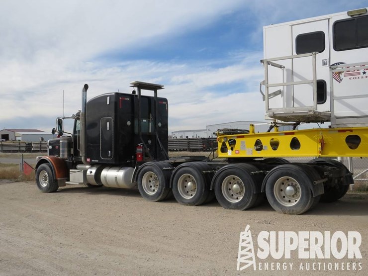 2016-peterbilt-389-image-2