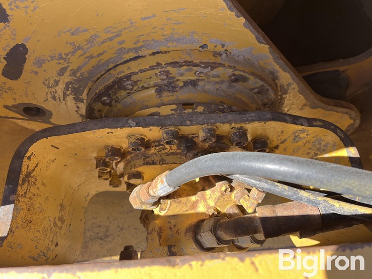 caterpillar-cp-433e-image-17