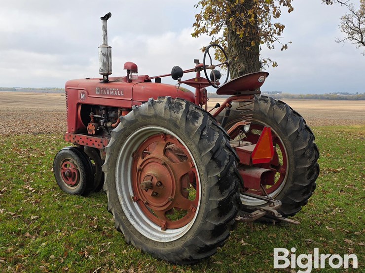 1951-farmall-m-2wd-tractor-image-7