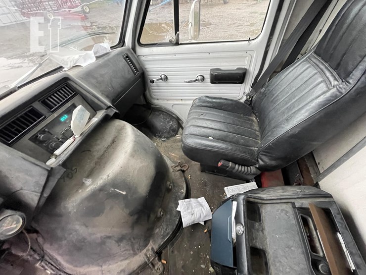 1993-gmc-3500-image-20