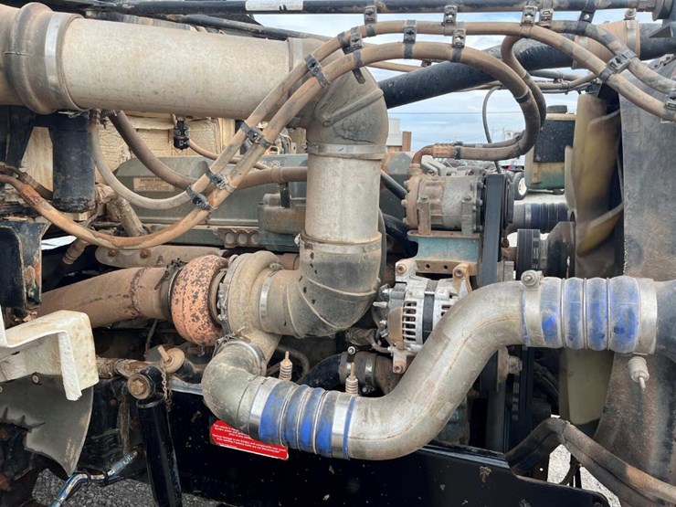 2016-western-star-4900-image-10