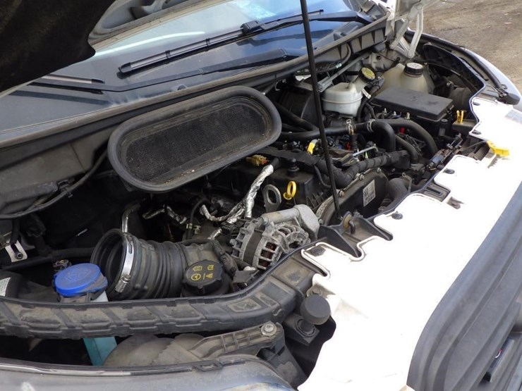 2015-ford-transit-image-11