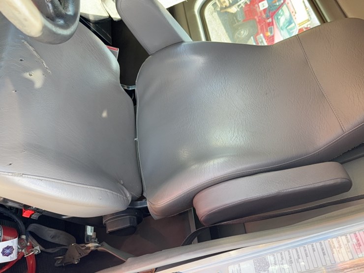 2014-kenworth-t800-image-14