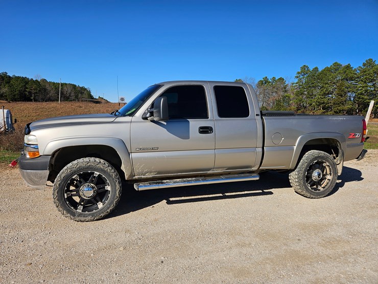 chevrolet-silverado-2500-image-5