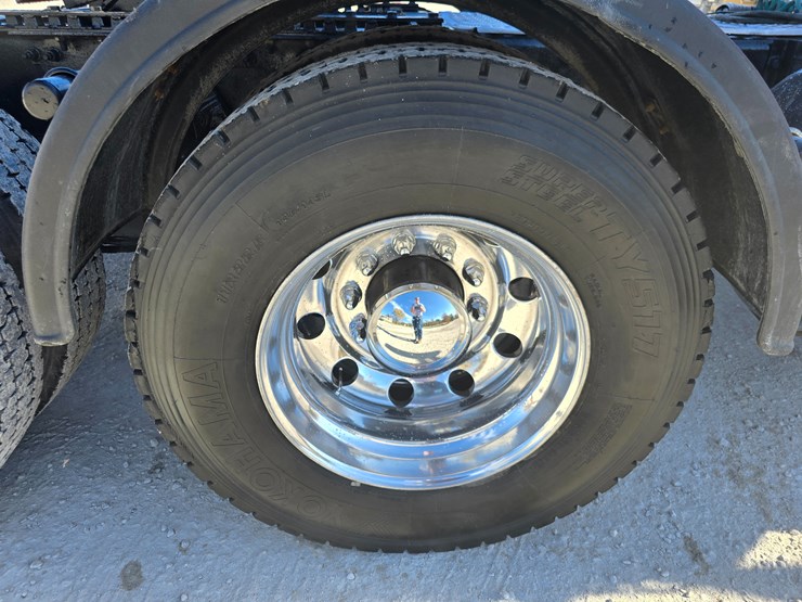 kenworth-t880-image-121