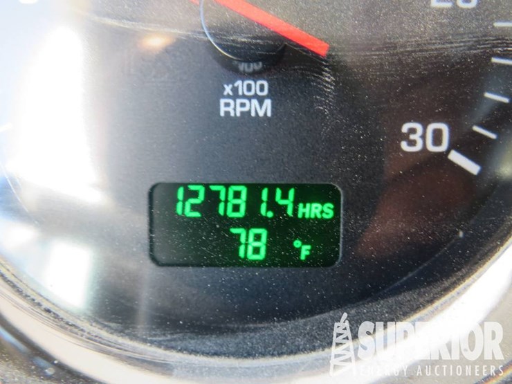 2012-kenworth-t800-image-15