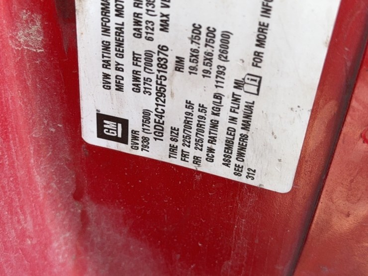 #2203-•-2005-gmc-c4500-truck-image-14