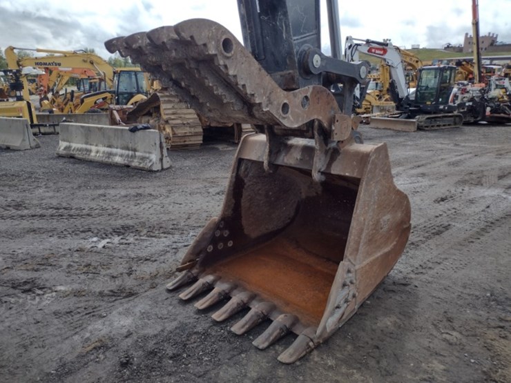 deere-250g-lc-image-18