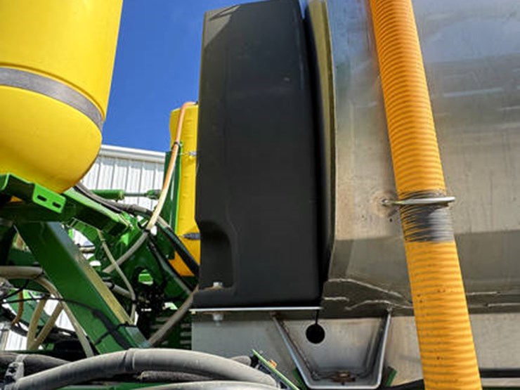 john-deere-r4038-image-34