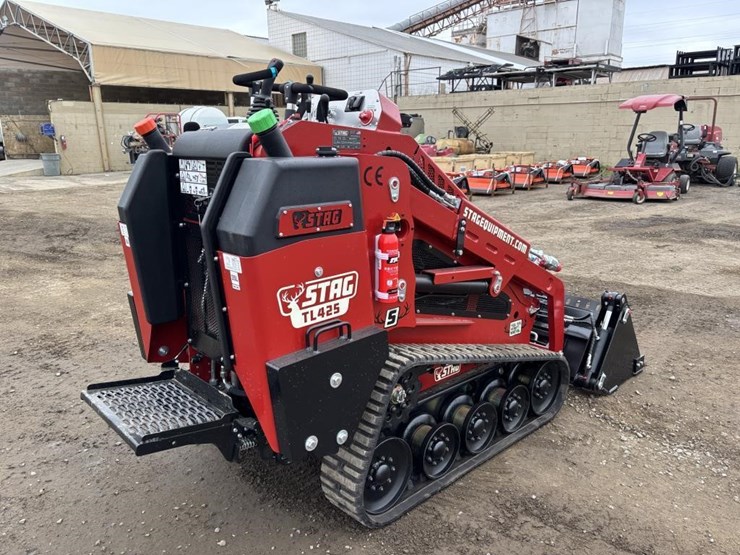 2025-stag-tl425-skid-steer-track-loader-image-3