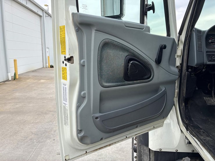 case-ih-7400-image-81