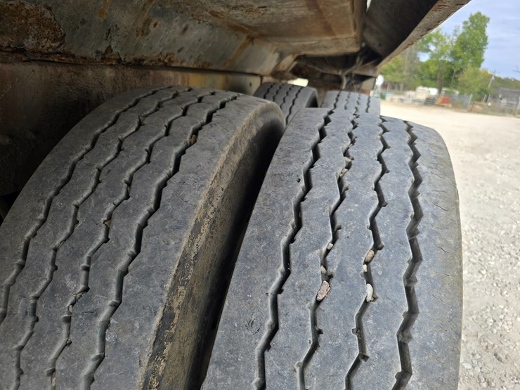 1996-mack-mr688s-image-95