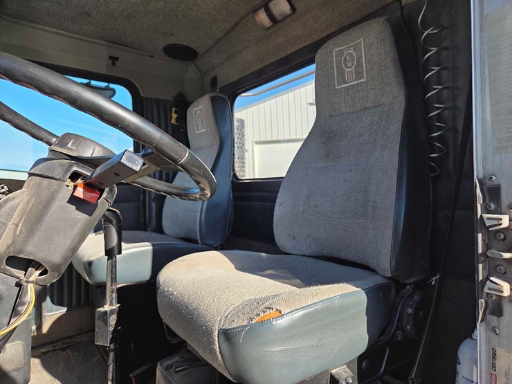 kenworth-t800-image-51