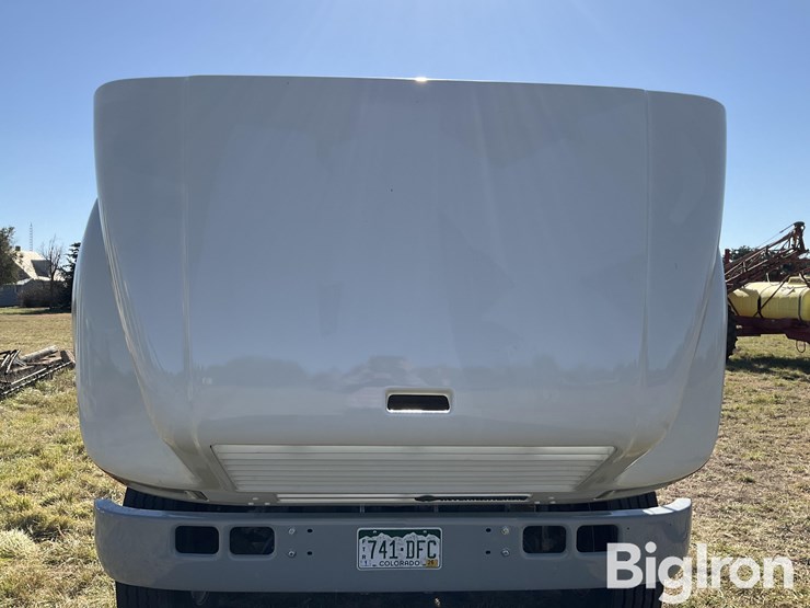 1996-international-8100-image-9