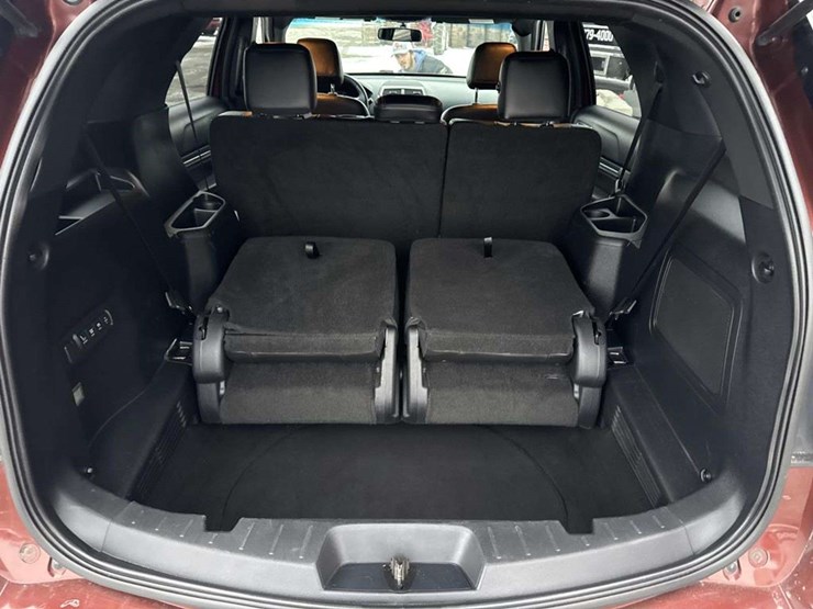 2016-ford-explorer-image-10