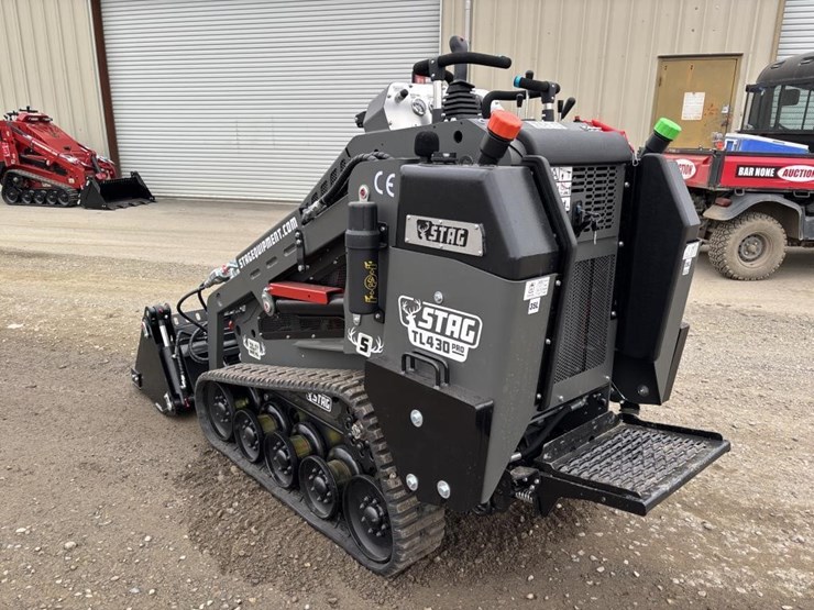 2025-kubota-d1703-image-4