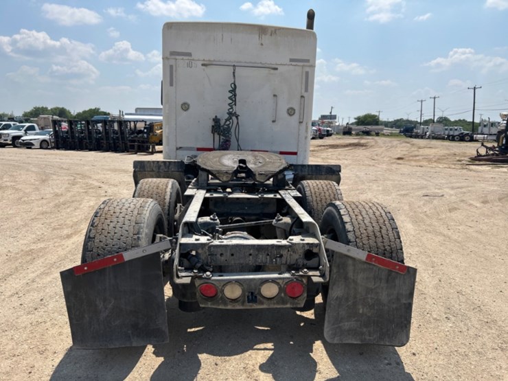 2015-kenworth-t660-image-4