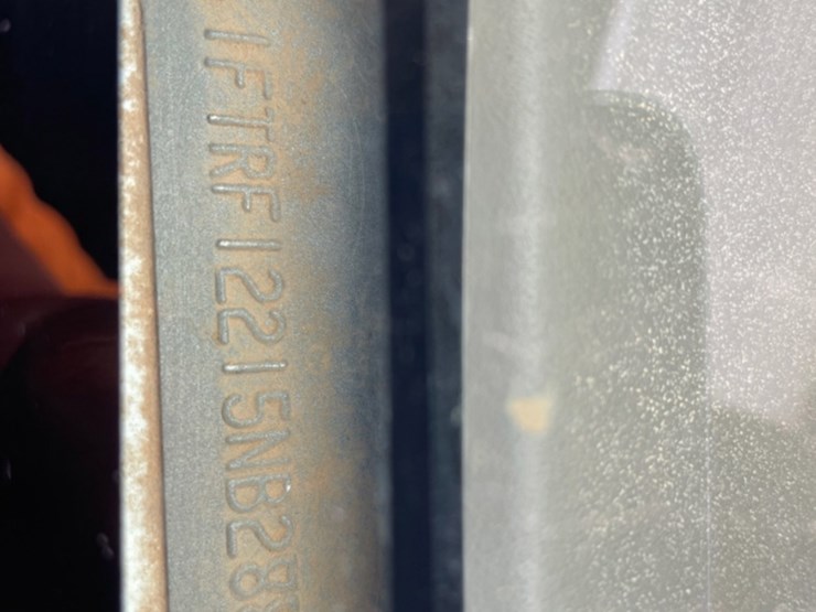 2005-ford-f150-xl-image-7