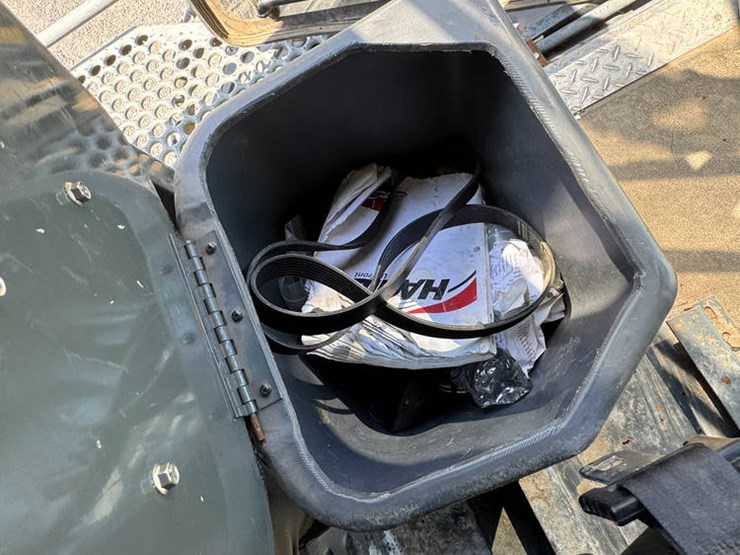 hagie-sts10-image-54