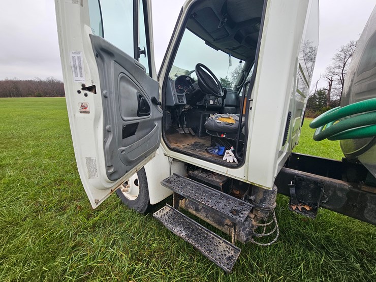 international-durastar-4400-image-49