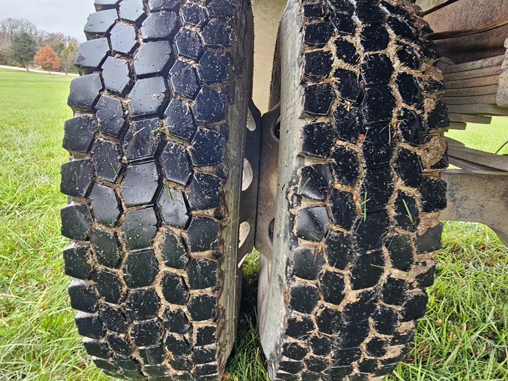 freightliner-fl60-image-69