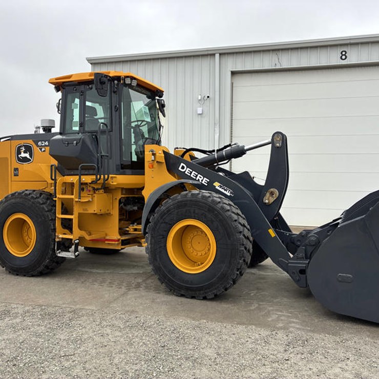 JOHN DEERE 624