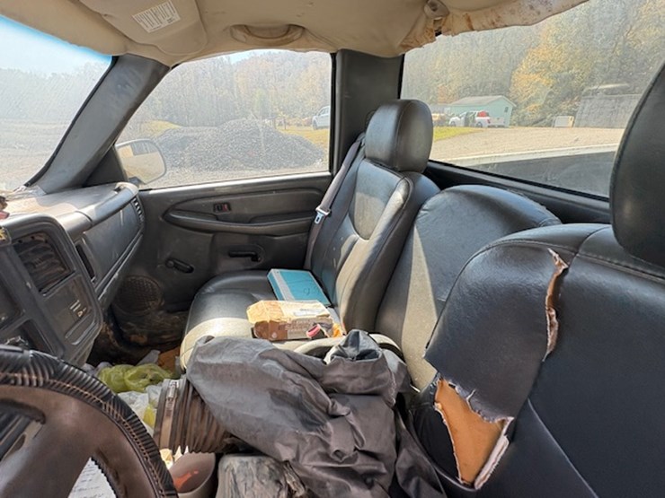 2003-chevrolet-silverado-1500-image-29