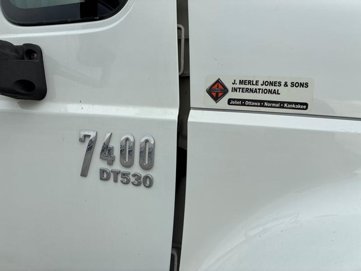 case-ih-7400-image-19