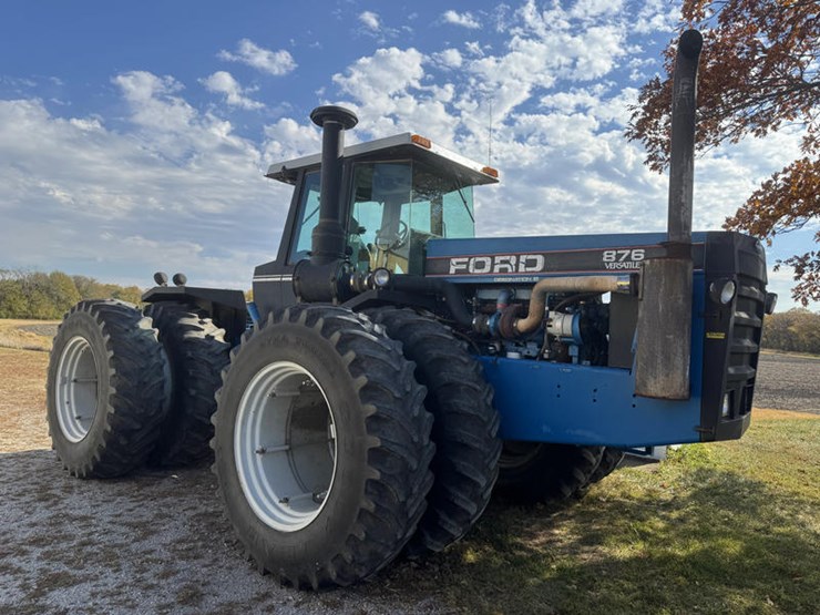 1989-ford-876-image-1