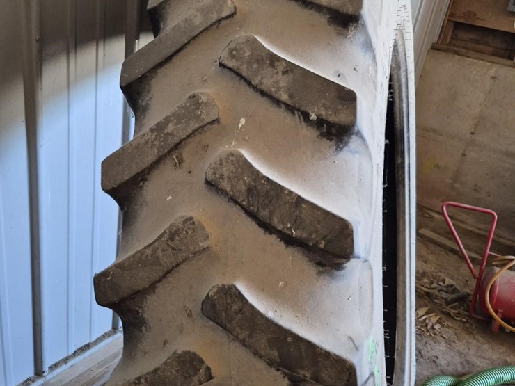 184r46-tires-image-5