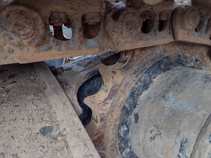 caterpillar-315-gc-image-32