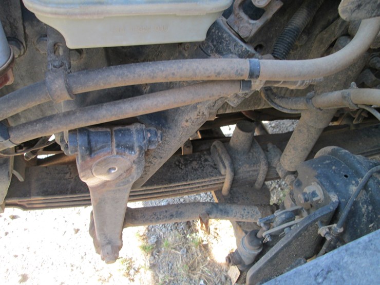 2016-freightliner-108sd-image-34