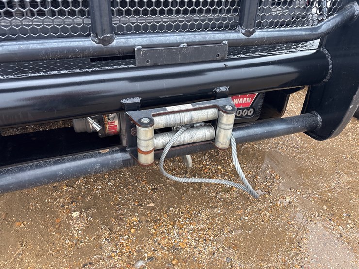 ford-f550-xl-image-9