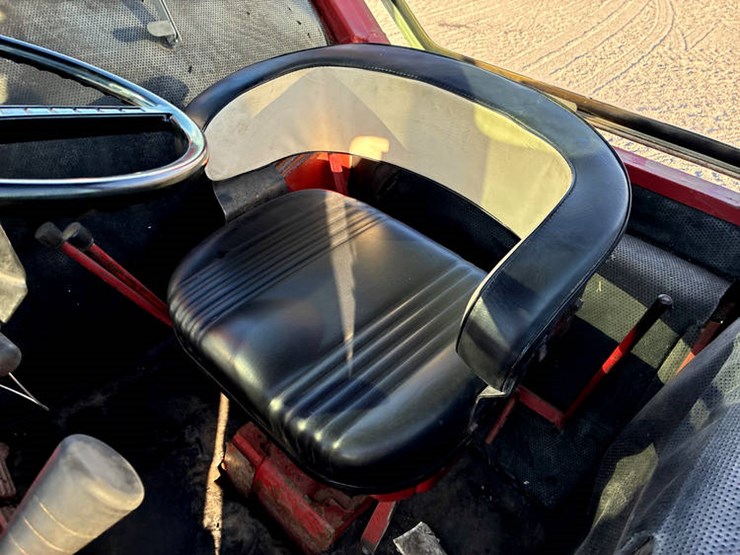 case-ih-100-image-48