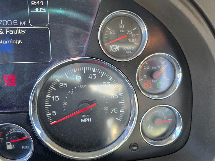 kenworth-t880-image-106