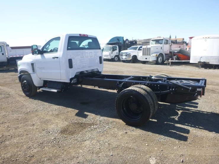 chevrolet-silverado-5500hd-image-4