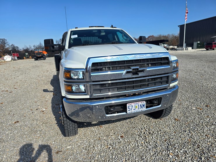 chevrolet-silverado-5500hd-image-47