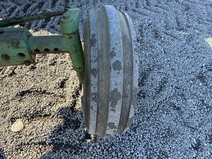 john-deere-4520-image-32