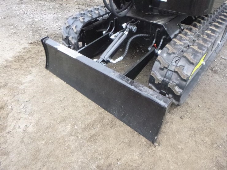 2025-vicsec-vc13-hydraulic-excavator-image-15