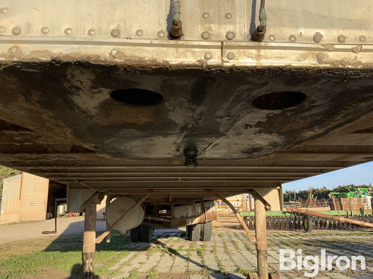 1960-timpte-t/a-nurse-tank-van-trailer-image-9