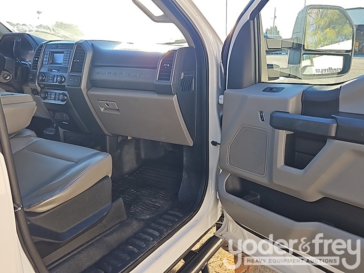 ford-f350-xl-image-51