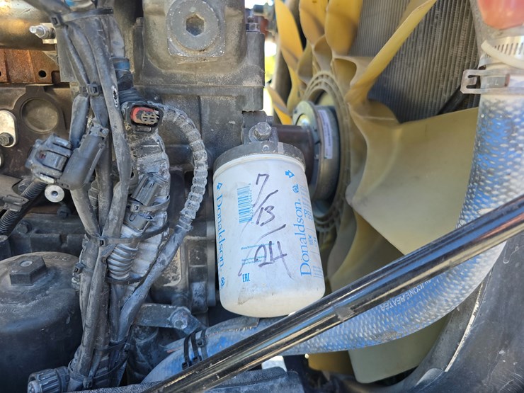 peterbilt-579-image-65