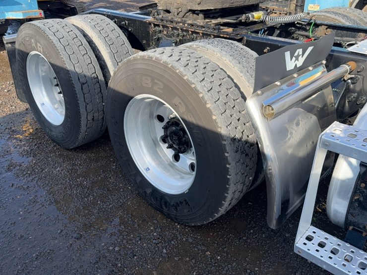 2018-western-star-5700xe-image-5